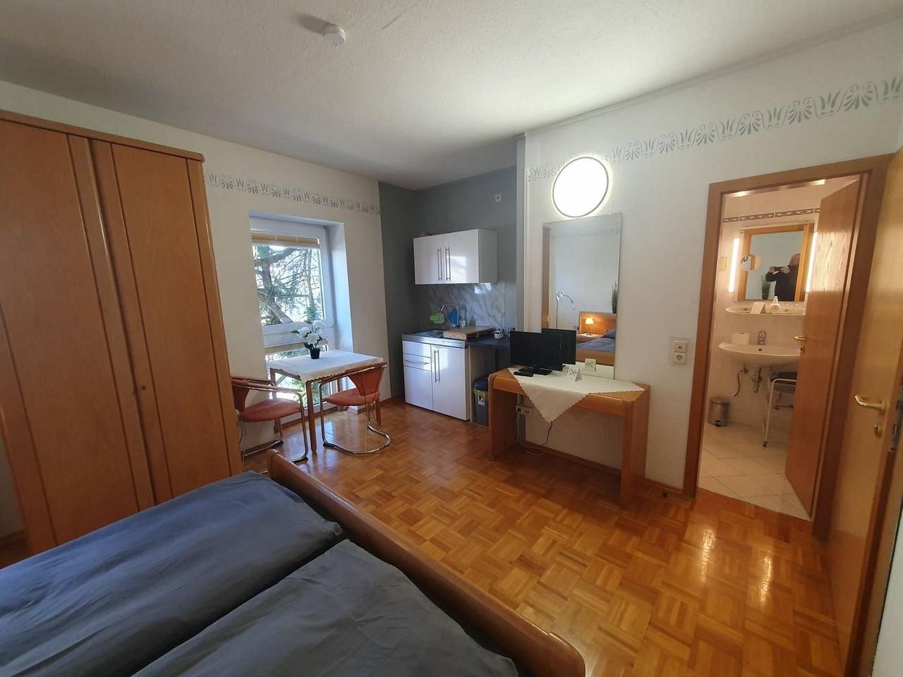 Ganze Ferienwohnung, Abm Apartment 24 in Zwingenberg, Bergstraße