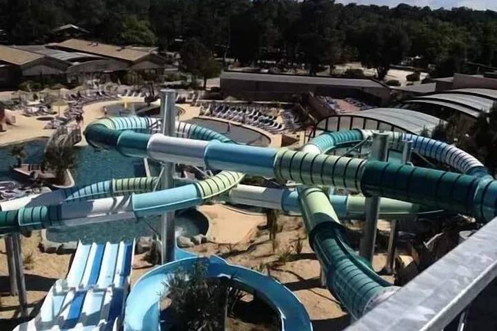 Camping pour 4 personnes à Soulac-sur-Mer - 2