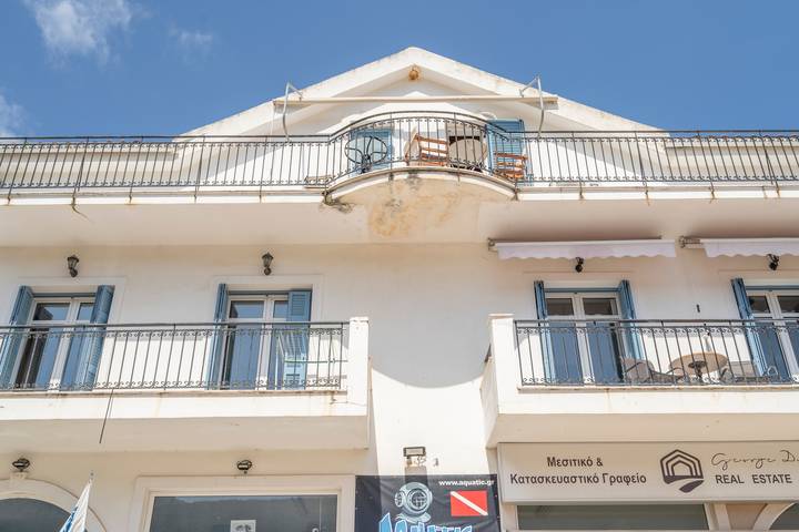 Entire apartment, Apartment 'Pilali  2 Greece' with Balcony, Wi-Fi and Air Conditioning in Agia Effimia, Kefalonia