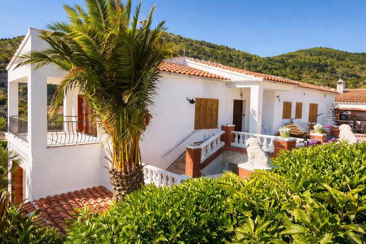 Casa rural para 11 personas, con vistas al mar además de piscina y jardín, Familias con niños en Garraf - 4