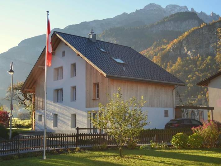 Ferienwohnung für 4 Personen, mit Balkon und Garten in Meiringen