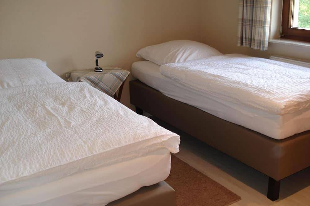 Ganze Wohnung, 4-Bett-Ferienwohnung Gartenblick - Eifelferienhaus Miro in Steffeln, Vulkaneifel