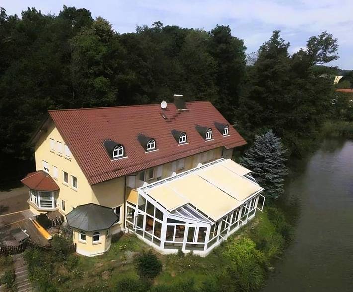 Hotel für 2 Personen, mit Terrasse und Garten sowie Ausblick in Oppach