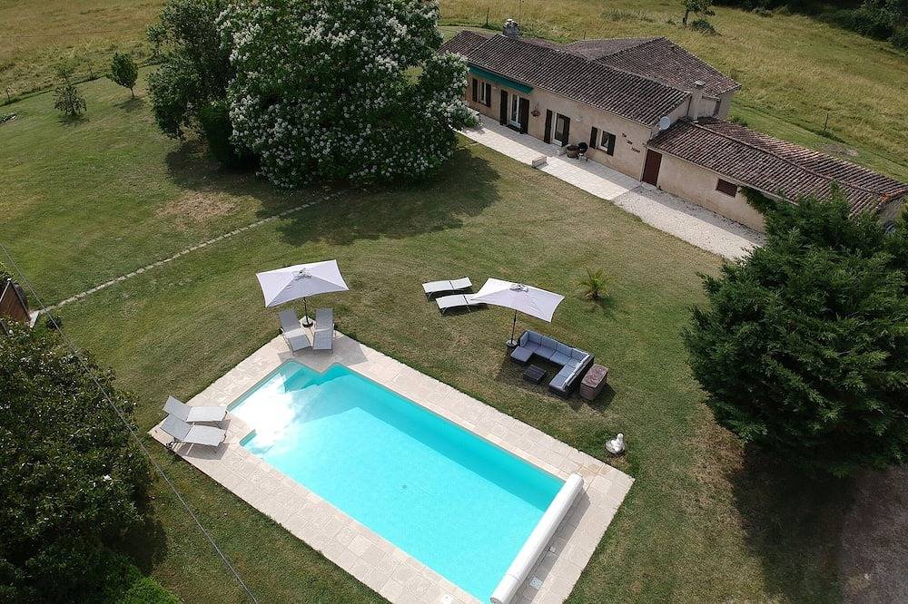 Merveilleux gîte au sein d'un vignoble de culture biologique in Villefranche-de-Lonchat, Périgord Pourpre