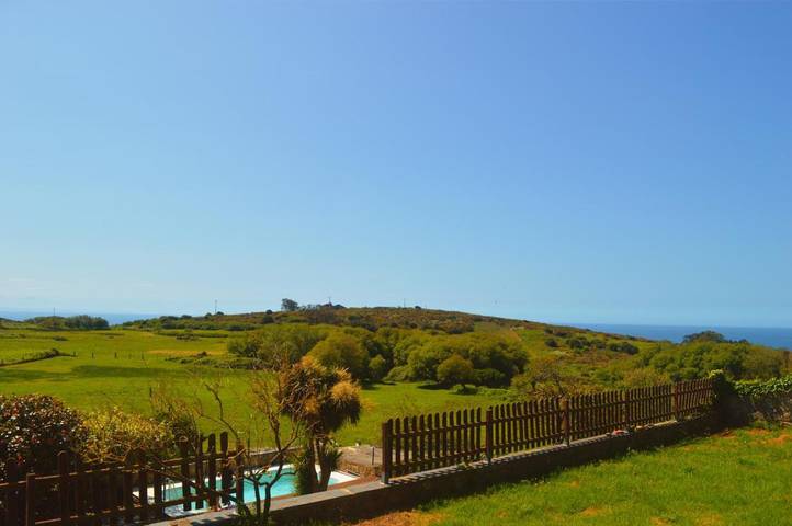 Chalet para 6 personas, con Terraza además de Jardín y Vistas en Ferrol - 4