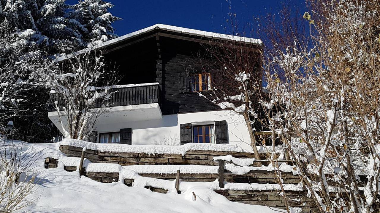 Three-Bedroom Chalet in Gruyères, Kanton Freiburg