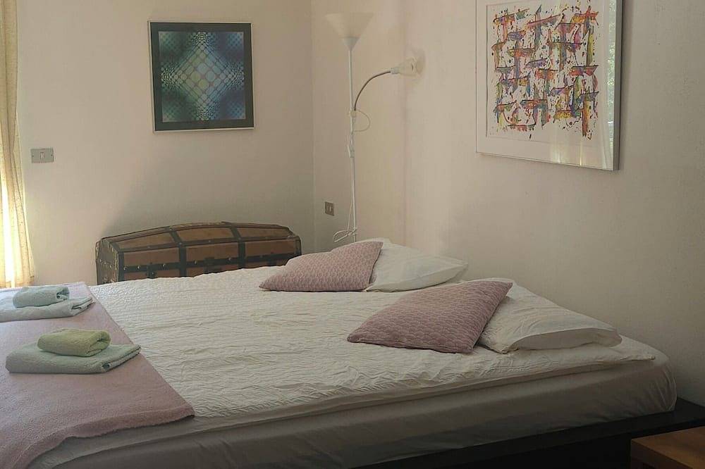 Spacious 4-bedroom Country Home in Quaint Novate Mezzola in Novate Mezzola, Bernina-Alpen