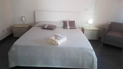 Chambre d’hôte pour 4 personnes, avec vue et terrasse, animaux acceptés à Gela