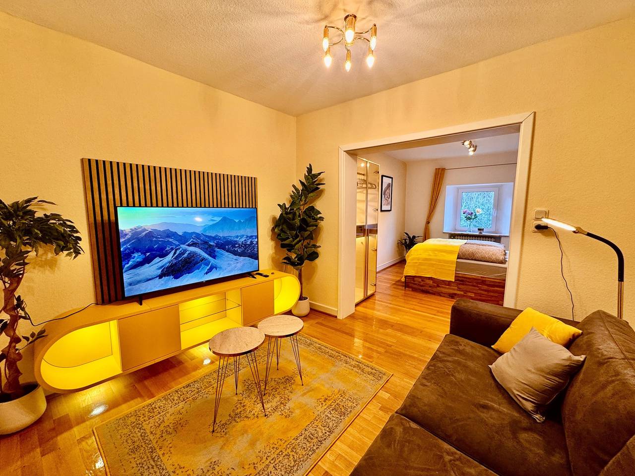 Casa vacacional “Rooftop bajo el castillo” con terraza privada, jardín y wifi in Schönecken, Bitburg-Prüm