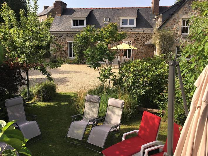 Gîte pour 8 personnes, avec jardin et terrasse à Plouha - 3