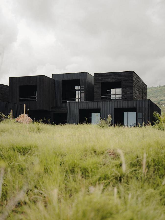 Hôtel pour 6 personnes, avec jacuzzi ainsi que piscine et jardin à Les Trois-Bassins - 4