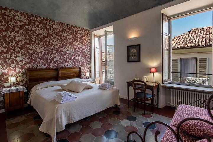 B&b per 8 persone, con balcone e panorama ad Asti (Comune)