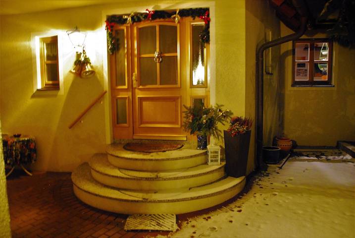 Appartement entier, Appartement "Renate" avec terrasses partagées, jardin partagé et Wi-Fi in Oberasbach, Arrondissement de Fürth