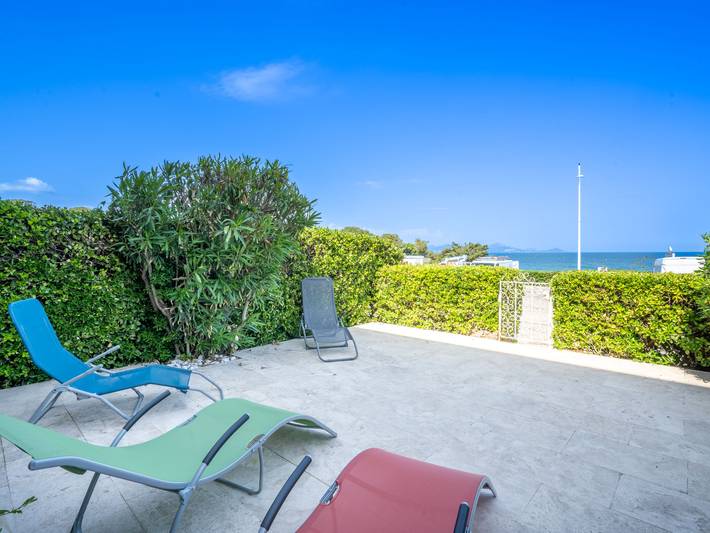Gîte pour 4 personnes, avec terrasse et jardin dans Plage Du Grand Boucharel Saint Aygulf - 2