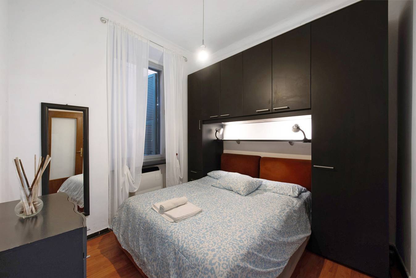Appartamento intero, Appartamento 'Flat nel Cuore del Centro' con Wi-Fi e Aria Condizionata in Genova (Città), Genoa