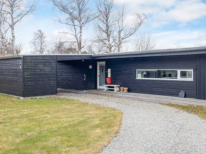 Ferienhaus für 7 Personen, mit Whirlpool und Terrasse sowie Sauna in Gedser