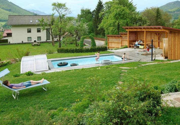 Ferienwohnung für 4 Personen, mit Garten und Ausblick sowie Sauna, kinderfreundlich - 1
