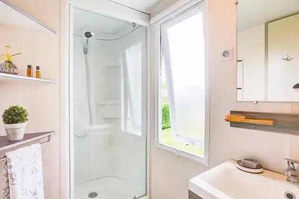 Mobilhome pour 4 Personnes in Landevieille, Vallée de la Loire