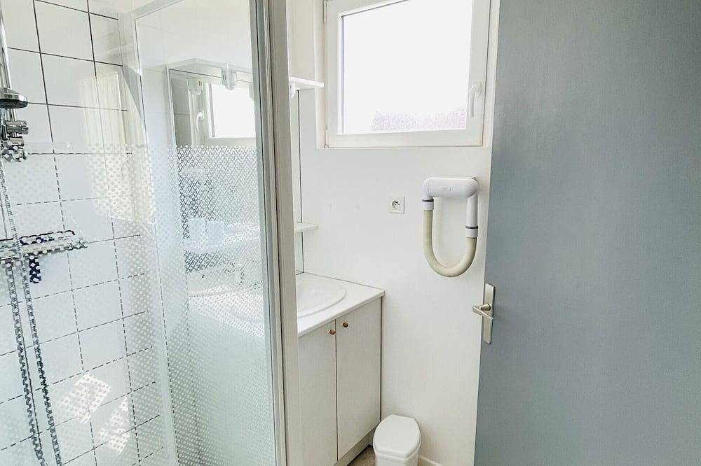 Entire apartment, Musset: Pleasant apartment 300 meters from the spa entrance (Parking) in La Vôge-les-Bains, Épinal region