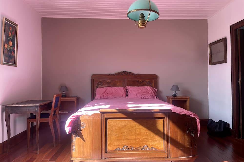 Superbe maison independante dans un magnifique parc, 2 terrasses, climatisation in Septfonds, Quercy