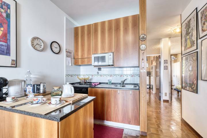 Appartamento intero, Casa 3 Ponti with Sea-View Balcony and Parking in Sanremo, Comune di Sanremo