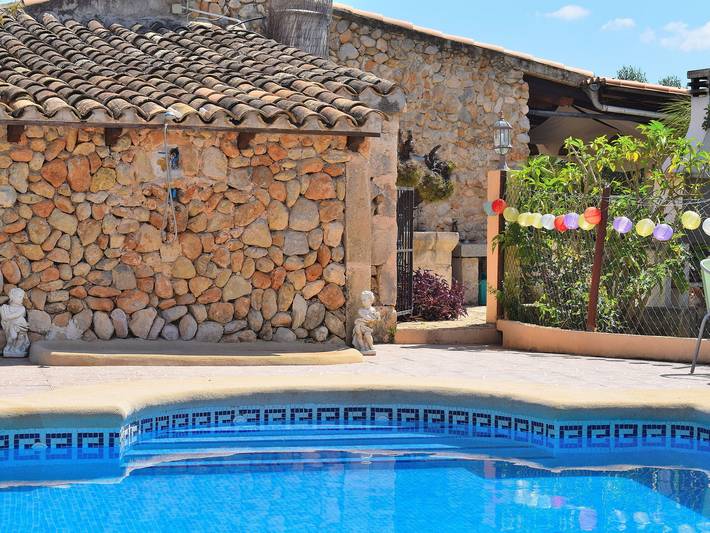 Ferienhaus für 4 Personen, mit Terrasse und Garten in Búger