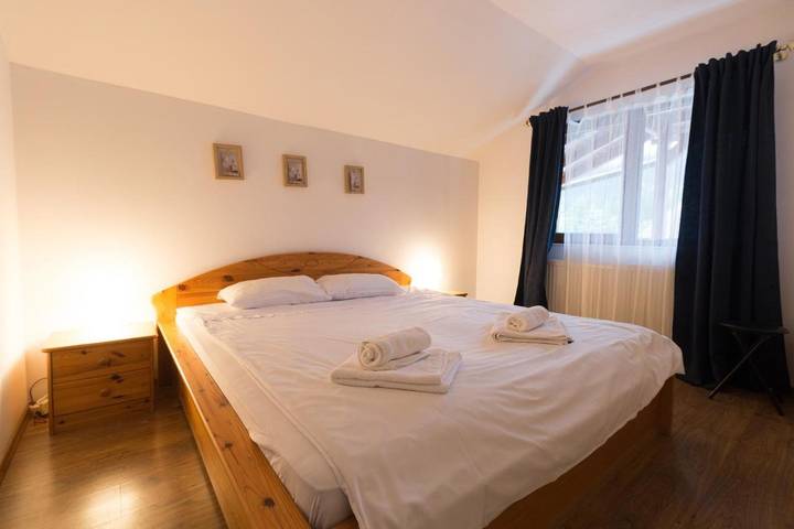 Villa pour 2 personnes, avec terrasse et jardin en Roumanie