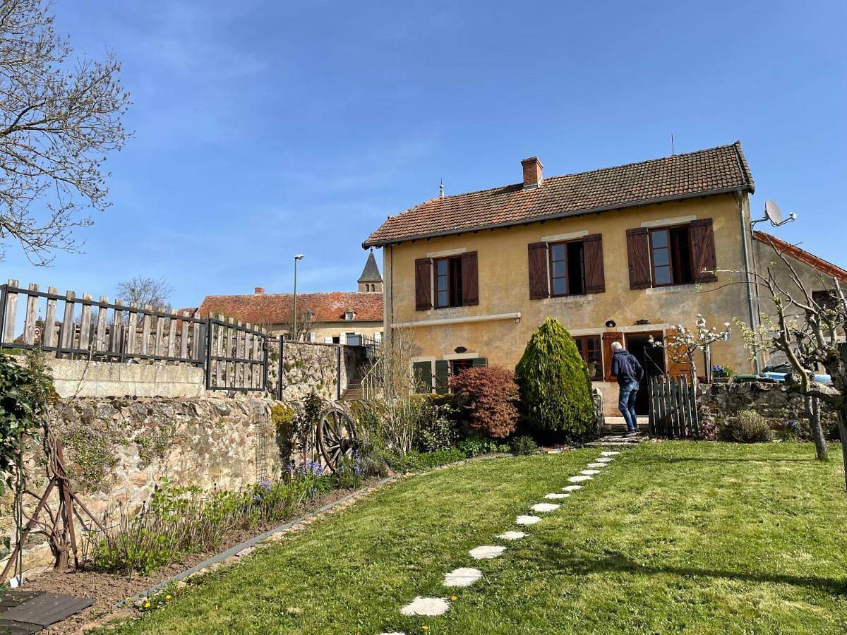 Double Room in Colombier-en-Brionnais, Région de Charolles