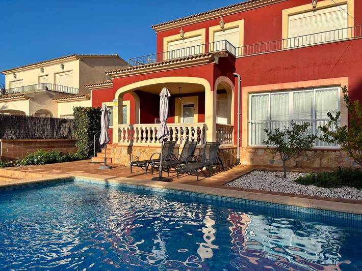 Ferienhaus für 8 Personen, mit Balkon und Terrasse sowie Garten und Pool in Cala Pi - 2