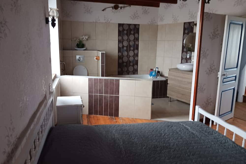 Seaside gite for 6 people, pets welcome. in Réville, Cherbourg und Umgebung