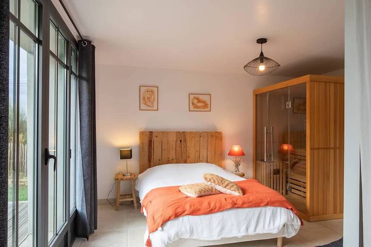 Location de vacances pour 5 personnes, avec sauna et jardin dans Phare de Pontusval - 2