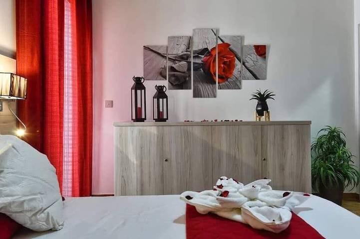 Ganze Wohnung, Ein Bett aus Rosen in Marsalforn, Zebbug