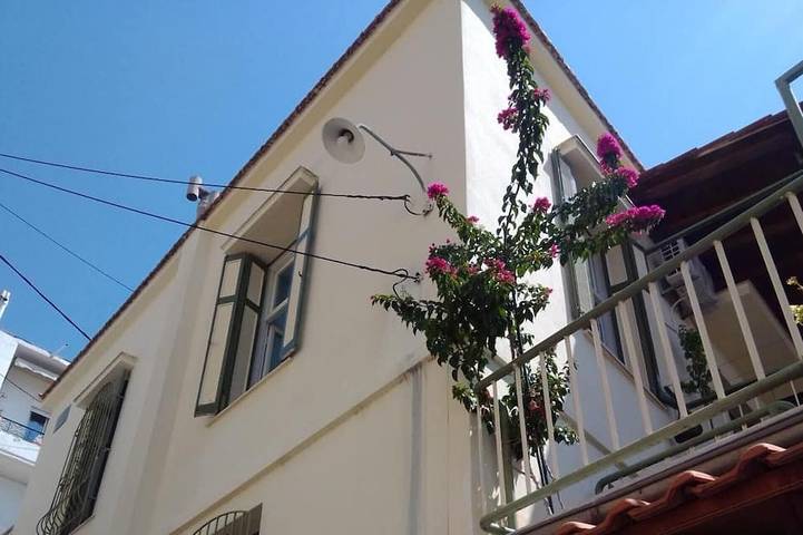 Ferienwohnung für 4 Personen, mit Balkon und Garten in Kavala Gemeinde