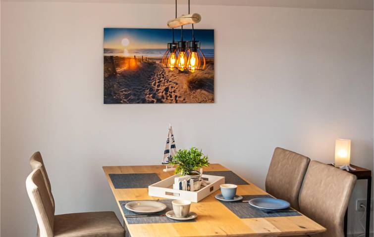 Ganze Ferienwohnung, Terrassenwohnung mit Parkplatz, TV & Internet in der Nähe von Büsum Beach in Büsum, Kreis Dithmarschen