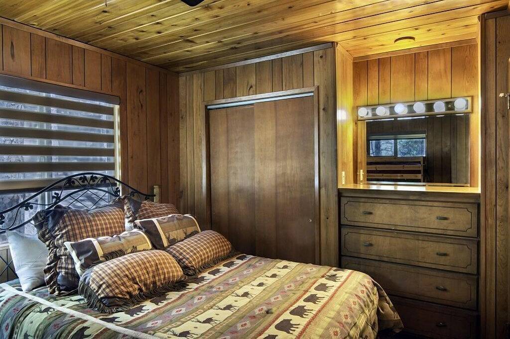 (20B) We-Dunn-It (2 Bedrooms only) at The Redwoods In Yosemite in Wawona, Mariposa County