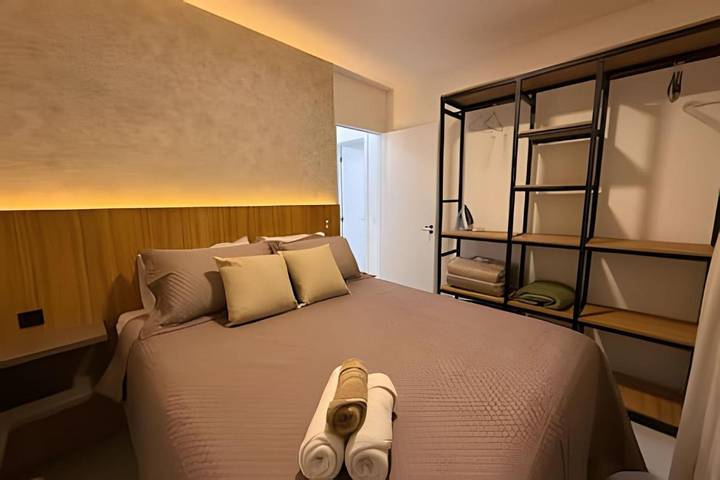 Casas e apartamentos de temporada para 5 pessoas, com terraço e piscina em Curitiba