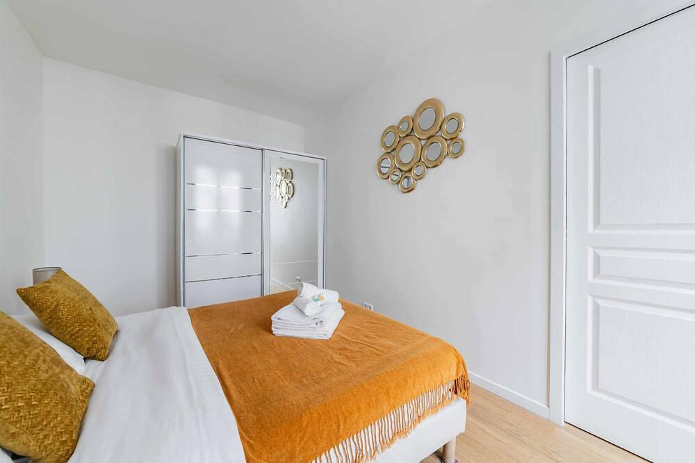 Ganze Wohnung, 2 pieces renovee a neuf Paris 5 - 4P in Paris, Ile de France