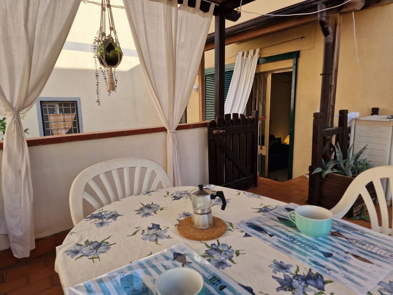 Ganze Ferienwohnung, Via Grosseto 30/A - La terrazza nascosta in San Vincenzo, Etruskische Küste