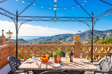 Villa for 4 People in Frigiliana, Costa del Sol, Photo 2