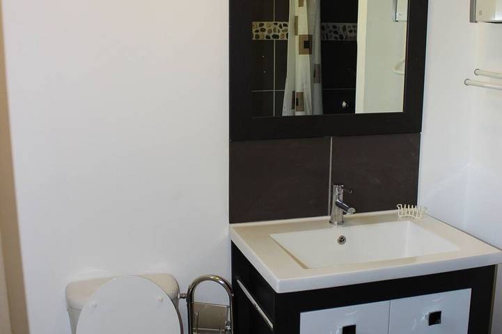 Gîte pour 2 personnes, avec jardin et terrasse à Fuveau - 3