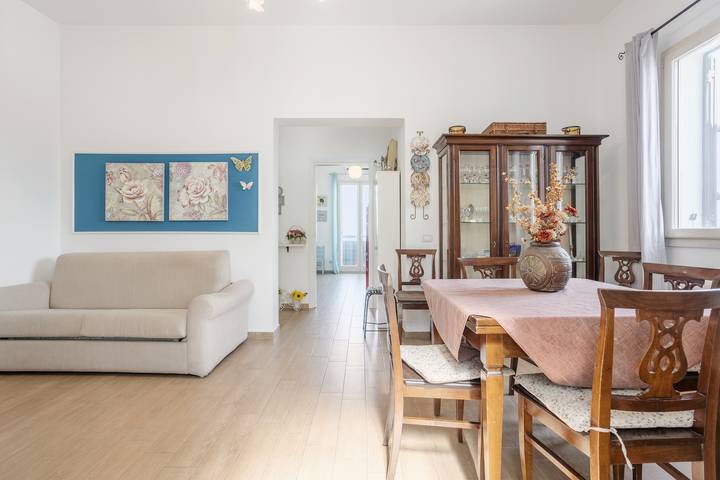 Holiday Home "Finestra Sul Mare" with Sea View, Wi-Fi & Air Conditioning in Spiaggia dell'Arenella, Palermo