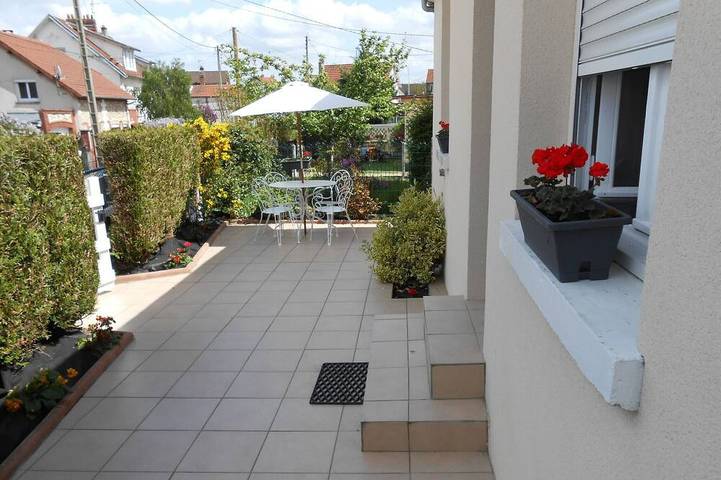 Maison de vacances pour 3 personnes, avec Terrasse et Jardin à Sotteville-lès-Rouen