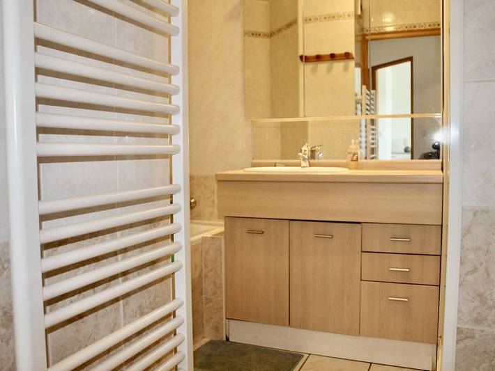 Apartamento entero, Cagnes-sur-Mer: Amplio Apto 3P con Piscina, Aire Acond. y Terrazas in Cros de Cagnes, Cagnes-sur-Mer