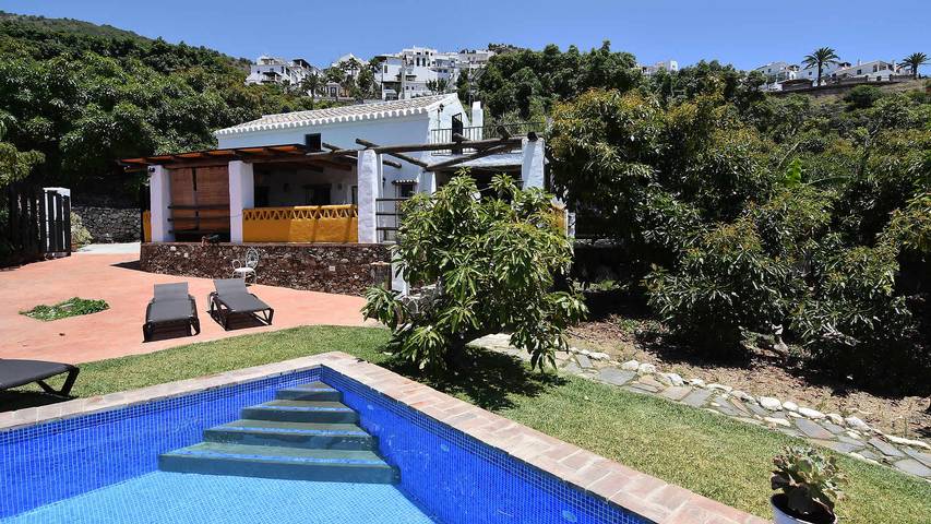 Location de vacances pour 6 personnes, avec jardin ainsi que balcon et jacuzzi à Frigiliana - 4