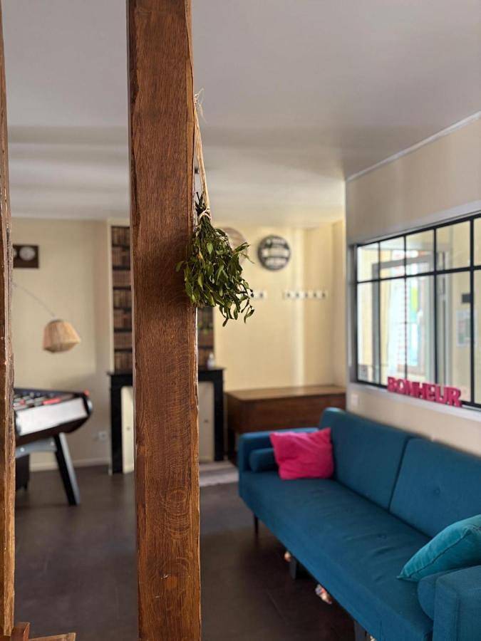 Location de vacances pour 21 personnes, avec jardin et terrasse, animaux acceptés dans Charny-Orée-de-Puisaye