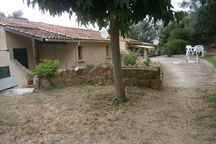 Entire apartment, Res. Oliveraie \"Laurina T3 / 4\" In the shade of Olives, a few steps from the sea in Campomoro, Belvédère-Campomoro