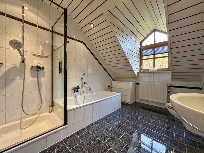 Ganze Wohnung, Geräumige Ferienwohnung in Bayern mit Balkon in Riedenburg, Altmühltal