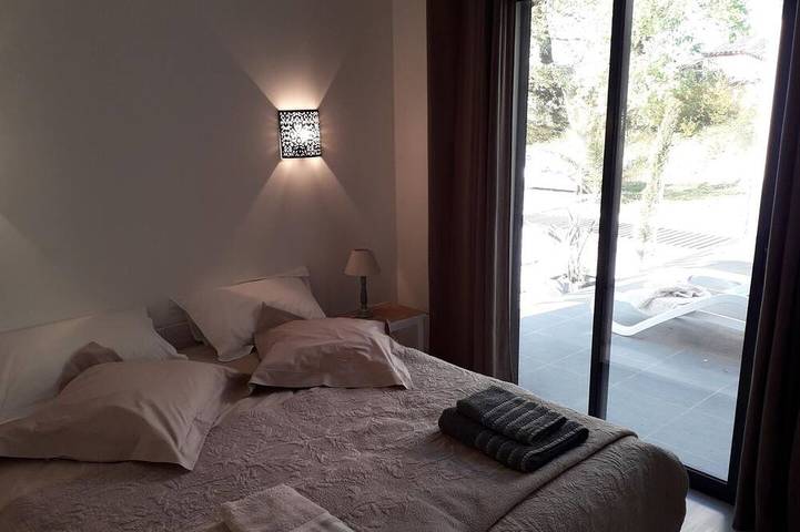 Location de vacances pour 2 personnes, avec piscine et jardin à Villelongue-dels-Monts - 4