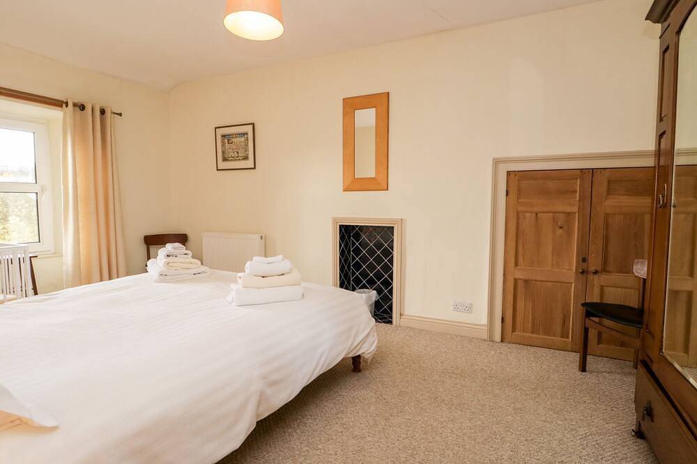 Church View, pet friendly, with open fire in Broughton-In-Furness in Broughton in Furness, Lake District