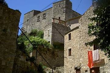 Château pour 4 personnes, avec jardin dans l' Hérault